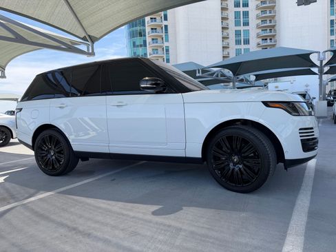 Used 2022 Land Rover Range Rover P525 Westminster Edition AWD/4WD image 9