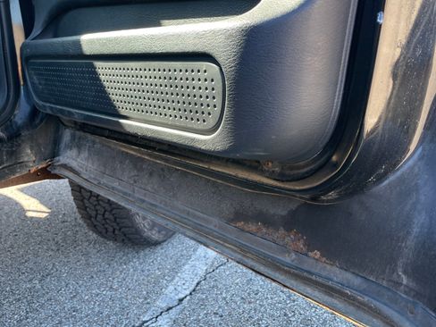 Used 2004 Dodge Ram 2500 Truck SLT w/ Trailer Tow Group image 13