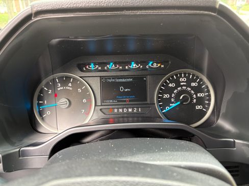 Used 2015 Ford F150 XLT w/ Equipment Group 302A Luxury AWD/4WD image 10