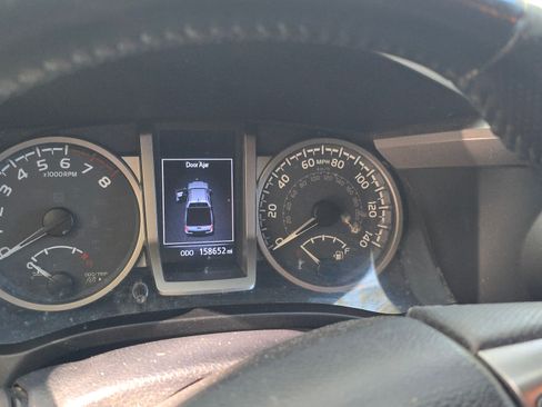 Used 2017 Toyota Tacoma Limited w/ Tow Package image 12