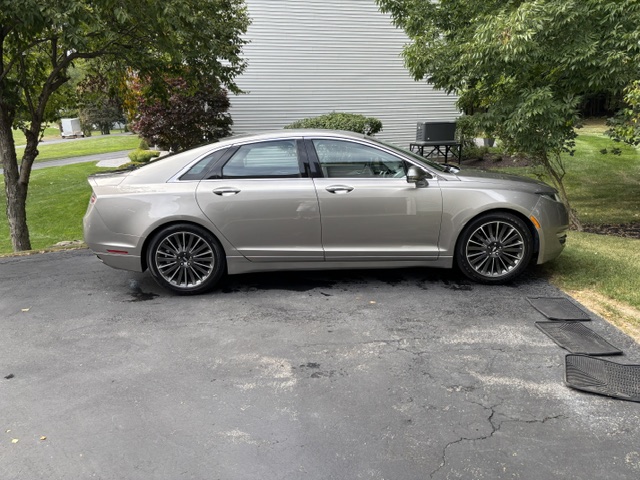 Used 2016 Lincoln MKZ AWD w/ Equipment Group 300A Reserve image 10