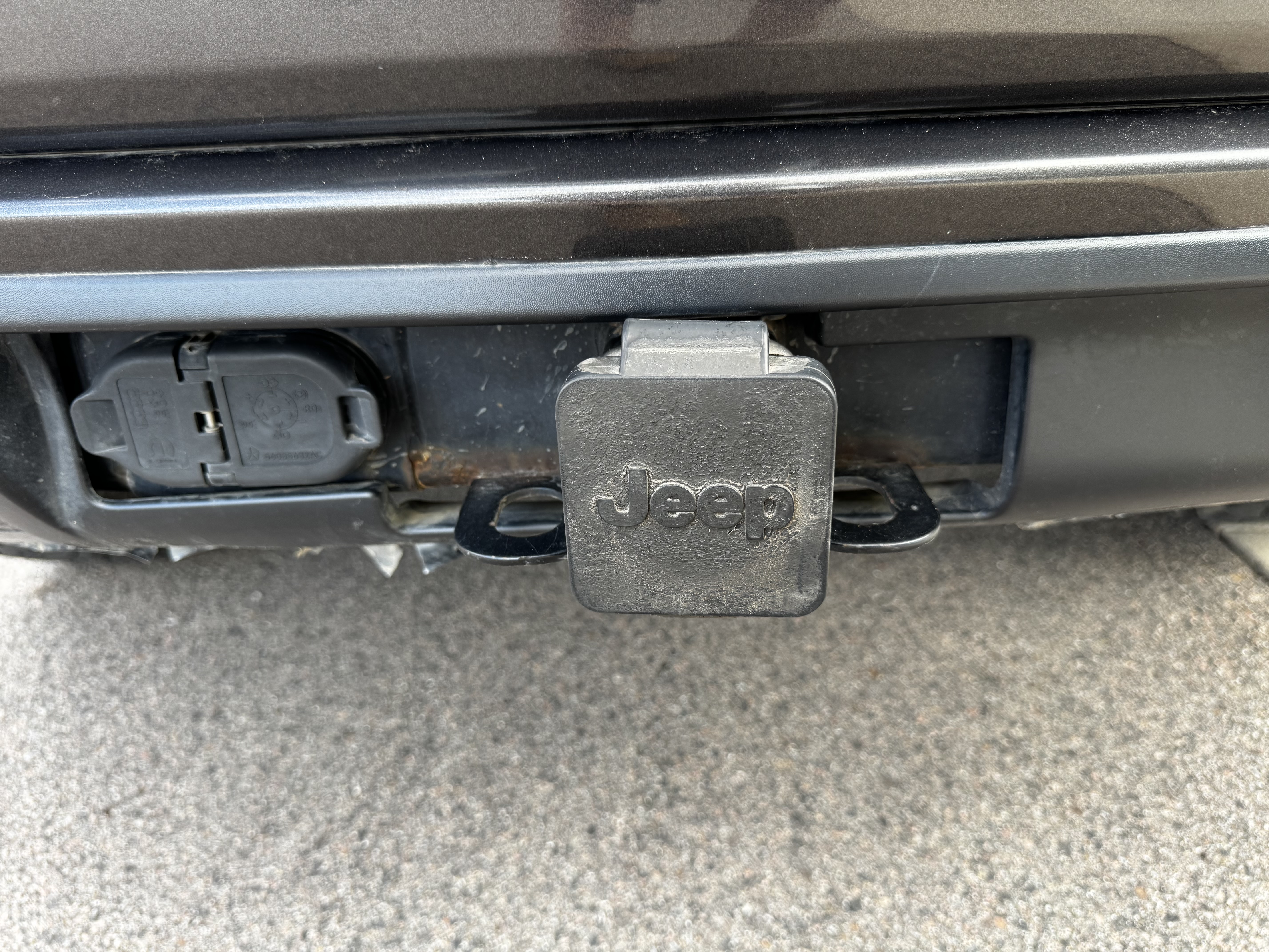 Used 2014 Jeep Grand Cherokee Overland AWD/4WD image 31