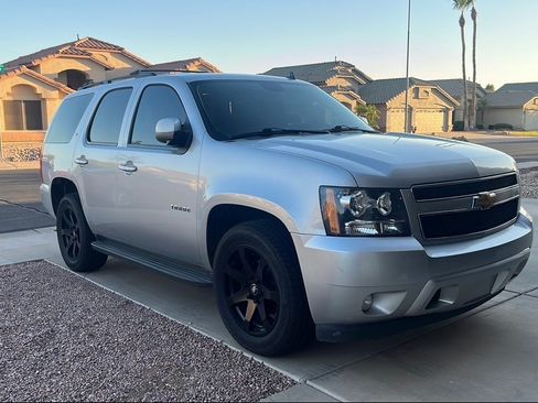 Used 2013 Chevrolet Tahoe LT image 1