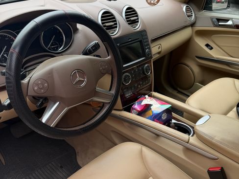 Used 2011 Mercedes-Benz GL 450 4MATIC w/ Premium 1 Pkg image 12