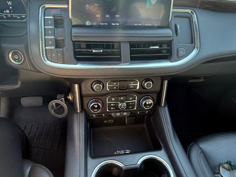 Used 2023 Chevrolet Tahoe LT AWD/4WD image 13