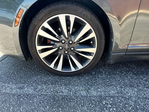 Used 2017 Lincoln MKZ Reserve w/ Climate Package AWD/4WD image 12