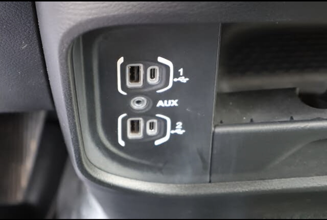 Used 2020 RAM 3500 Tradesman AWD/4WD image 13