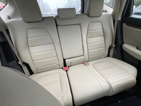Used 2022 Honda CR-V Touring image 6