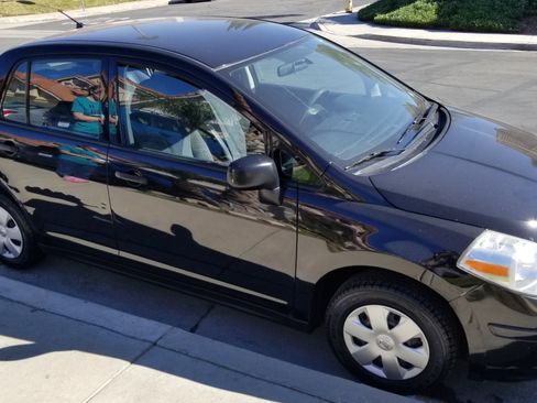 Used 2009 Nissan Versa Sedan image 5