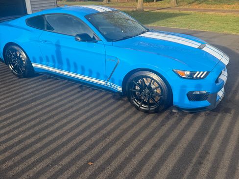 Used 2017 Ford Mustang Shelby GT350 w/ Electronics Package image 2