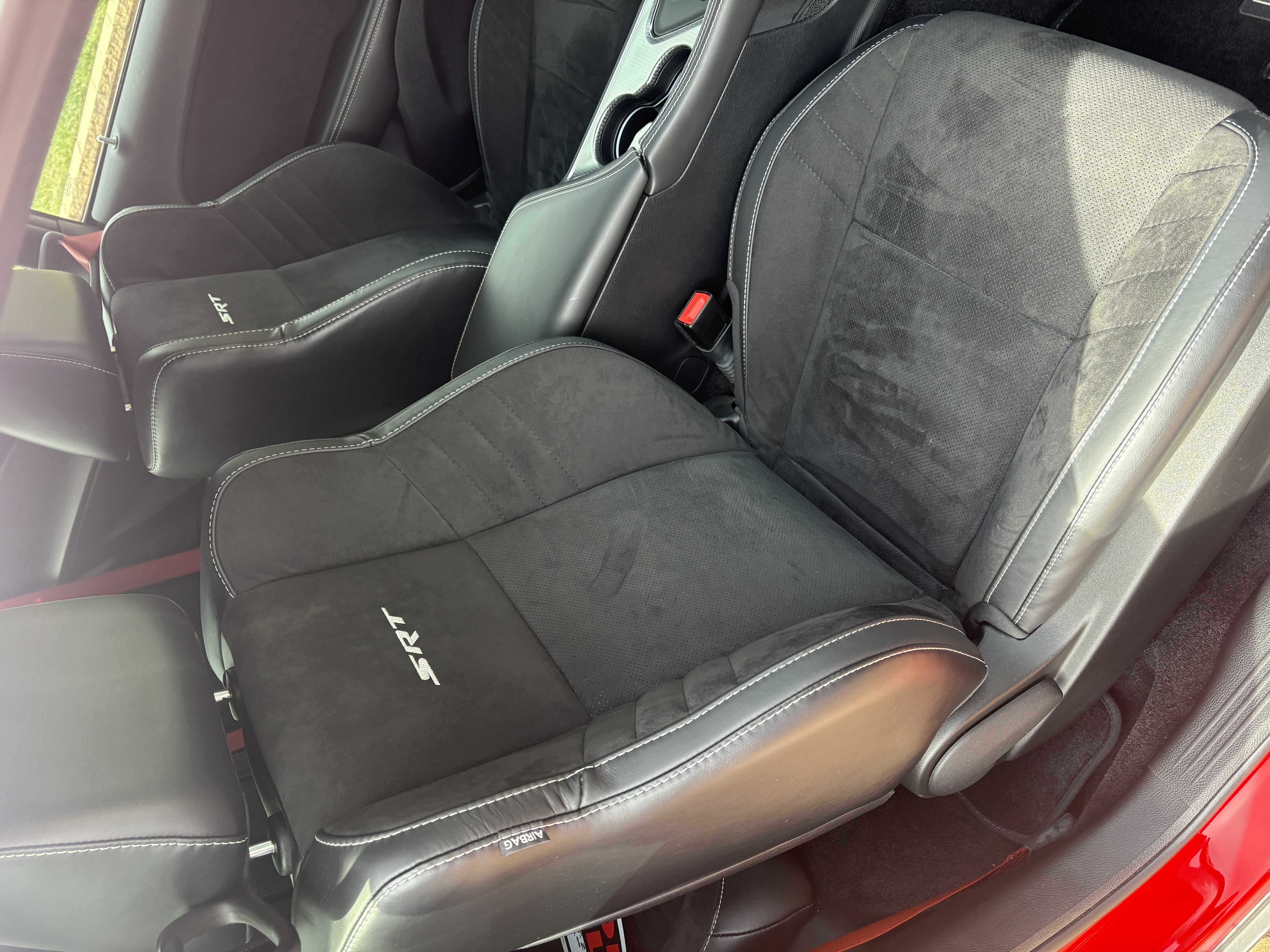 Used 2015 Dodge Challenger SRT Hellcat RWD image 20