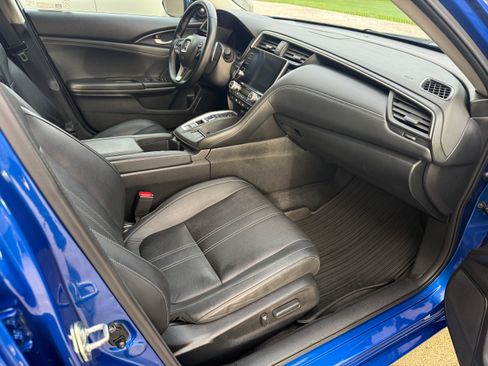 Used 2019 Honda Insight Touring image 12