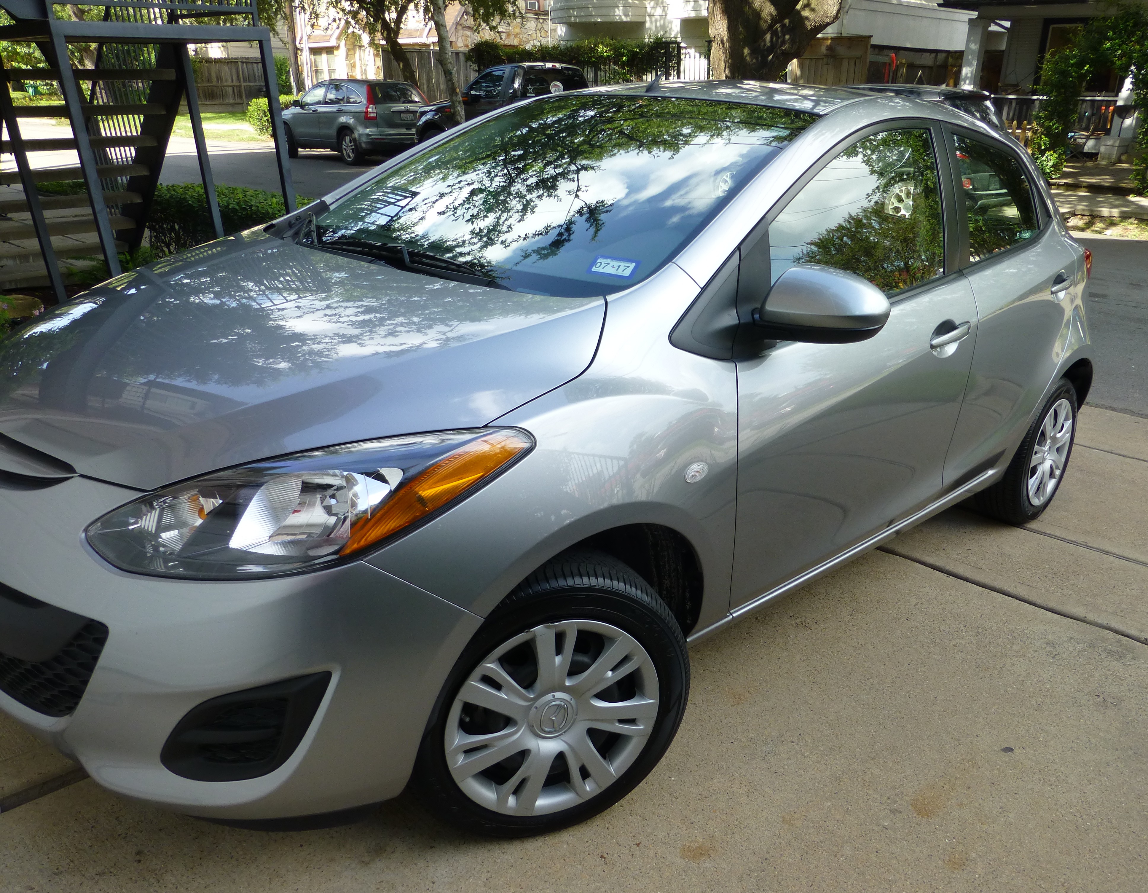 Used 2012 MAZDA MAZDA2 Sport FWD image 6