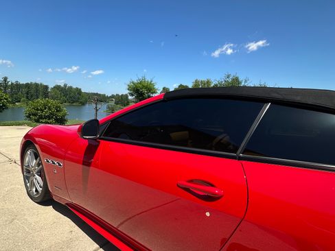 Used 2016 Maserati GranTurismo Sport image 14