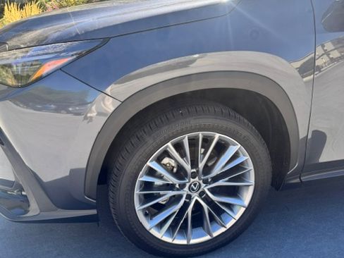 Used 2025 Lexus NX 350 AWD w/ Luxury Package image 8