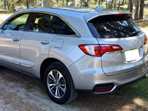 Used 2017 Acura RDX AWD w/ Advance Package image 8