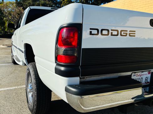 Used 1999 Dodge Ram 2500 Truck 4x4 Quad Cab image 12
