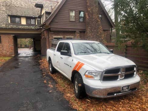 Used 2012 RAM 1500 Classic SLT w/ Remote Start & Security Group image 10