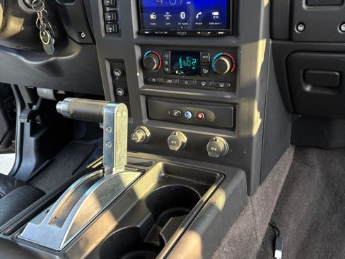 Used 2007 HUMMER H2 image 11