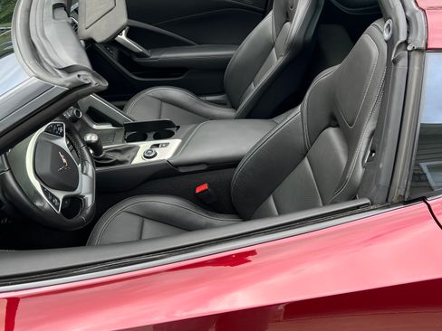 Used 2019 Chevrolet Corvette Stingray Coupe w/ 1LT image 11