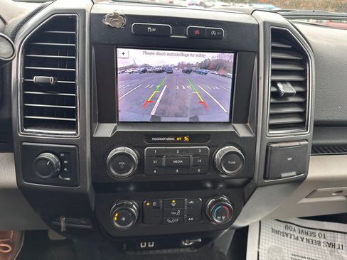 Used 2019 Ford F150 XLT image 12