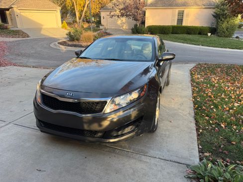 Used 2011 Kia Optima LX image 5
