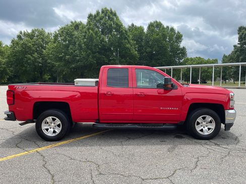 Used 2018 Chevrolet Silverado 1500 LT w/ LT Fleet Plus Package AWD/4WD image 18