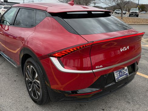 Used 2022 Kia EV6 Wind image 5