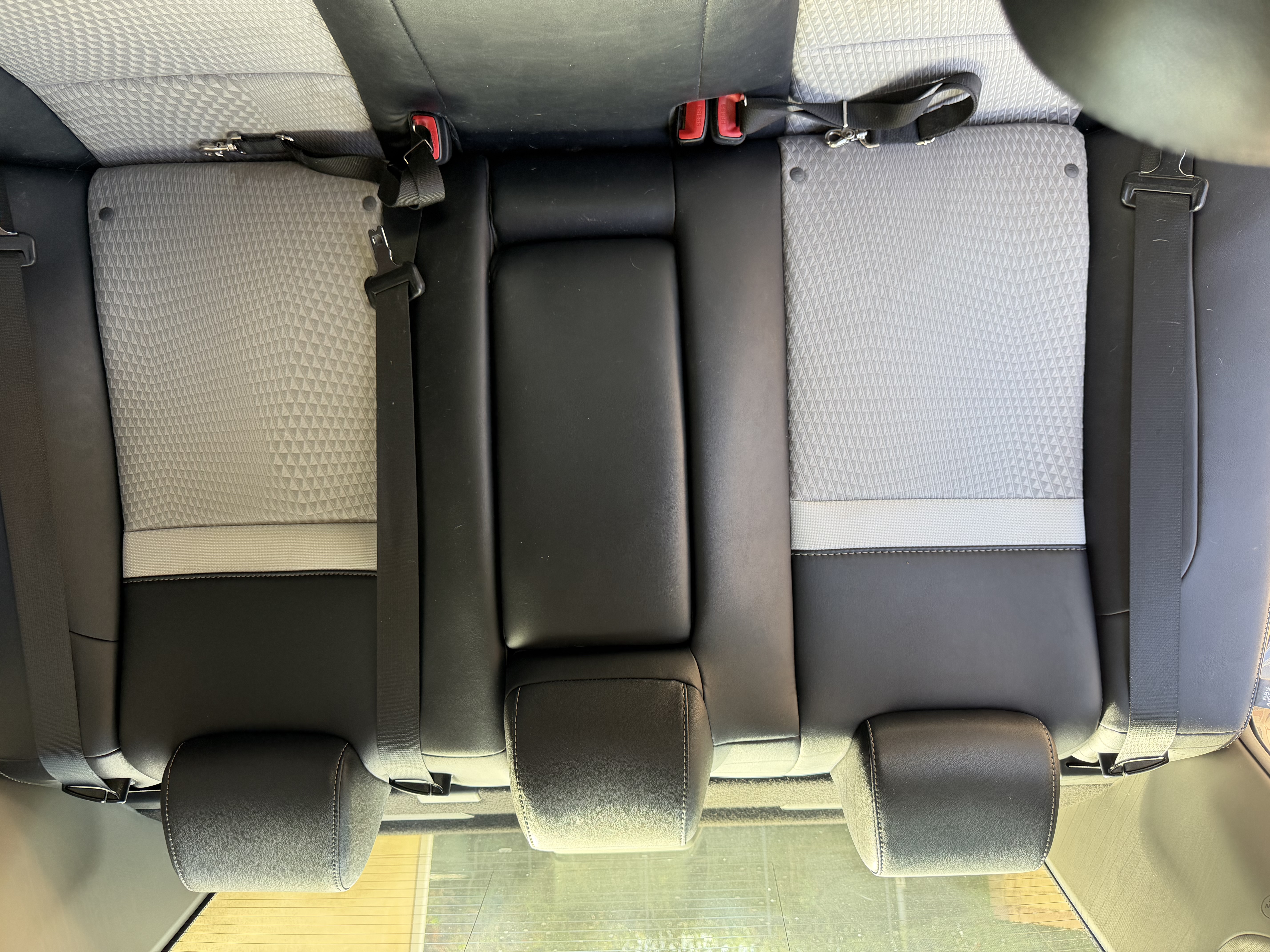 Used 2013 Toyota Camry SE FWD image 7