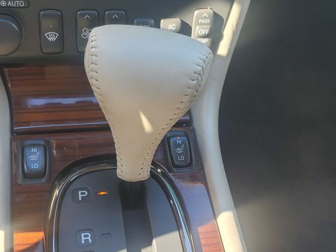 Used 1997 Cadillac Seville STS image 1