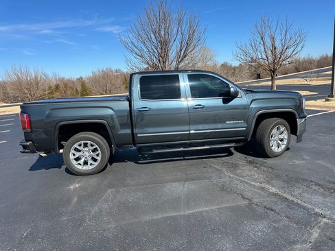 Used 2018 GMC Sierra 1500 SLT image 13