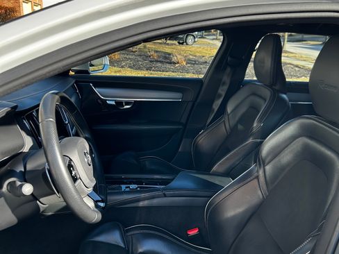 Used 2019 Volvo V90 T6 R-Design w/ Advanced Package image 13
