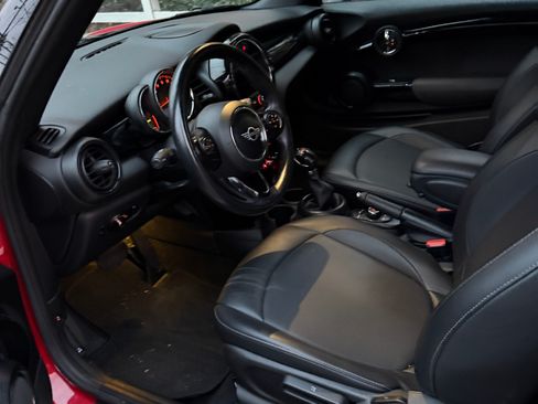 Used 2019 MINI Cooper Convertible image 7