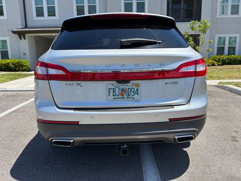 Used 2017 Lincoln MKX Reserve w/ Cargo Utility Package AWD/4WD image 5