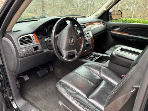 Used 2007 Chevrolet Tahoe LT w/ LT Preferred Equipment Group image 5