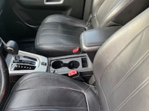 Used 2014 Chevrolet Captiva Sport LT w/ Convenience Package image 15