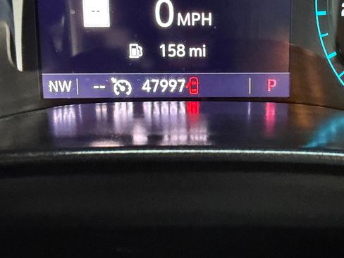 Used 2022 GMC Canyon AT4 w/ Trailering Package image 10