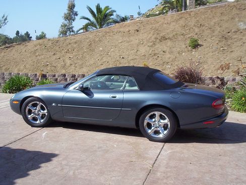 Used 2000 Jaguar XK8 Convertible image 5