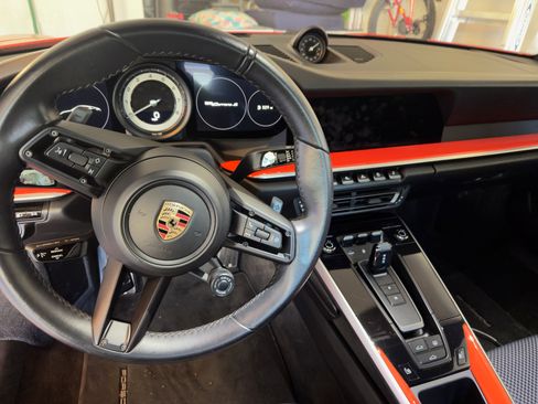 Used 2020 Porsche 911 Carrera S image 5