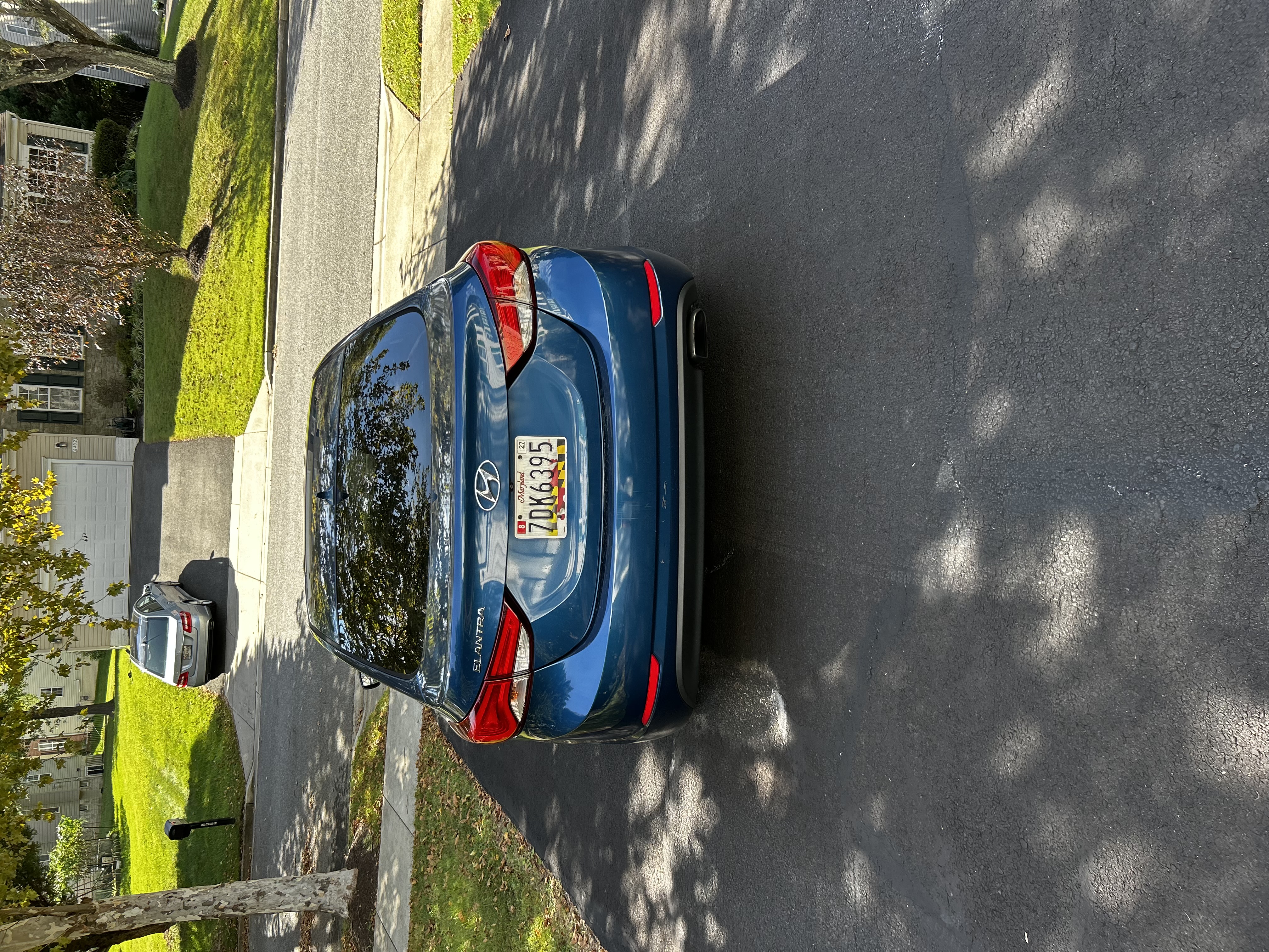 Used 2015 Hyundai Elantra Sport FWD image 4