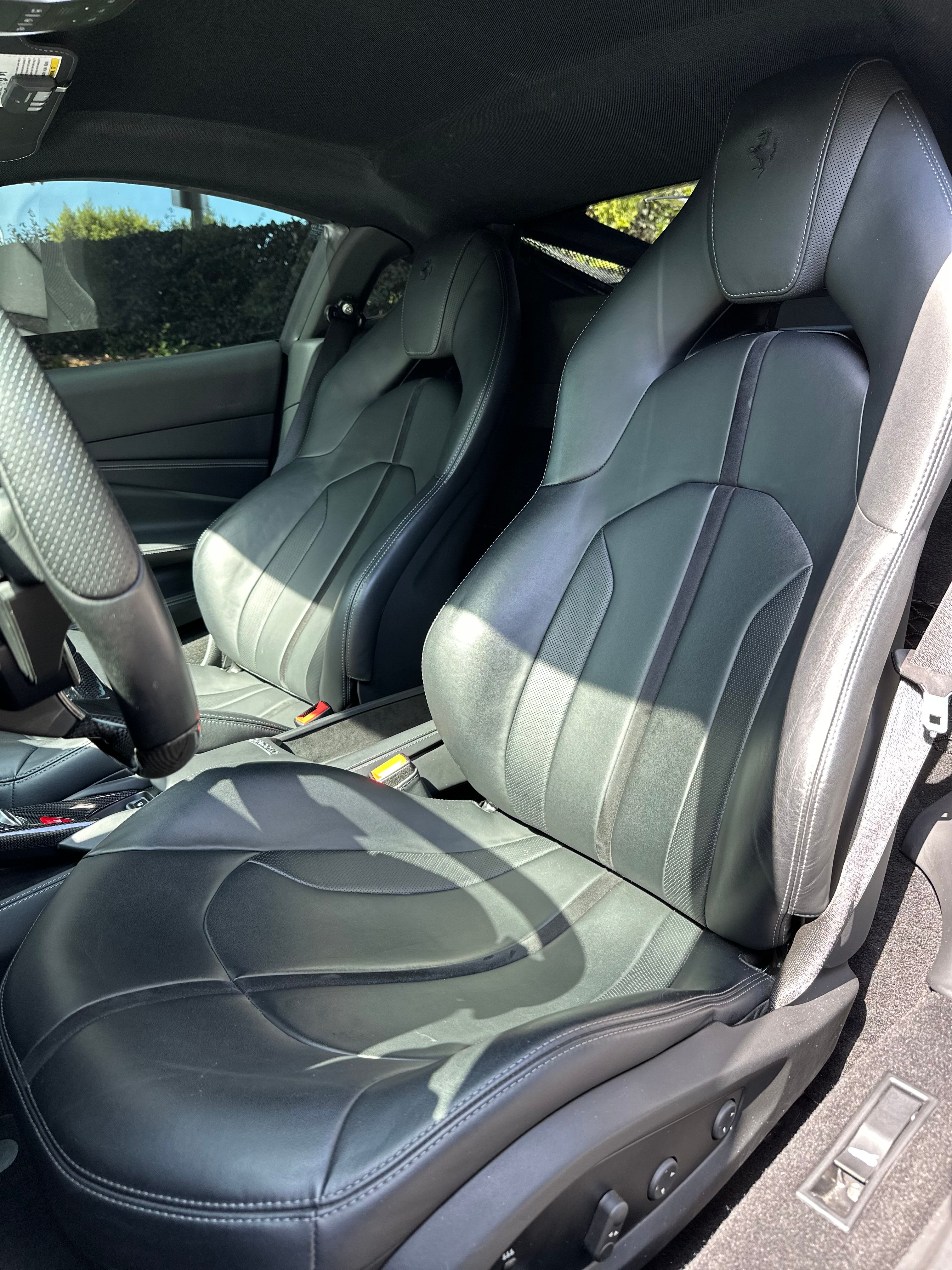 Used 2020 Ferrari F8 Tributo RWD image 13