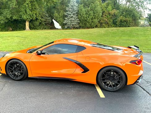 Used 2022 Chevrolet Corvette Stingray Preferred Cpe w/ Z51 Performance Package RWD image 15