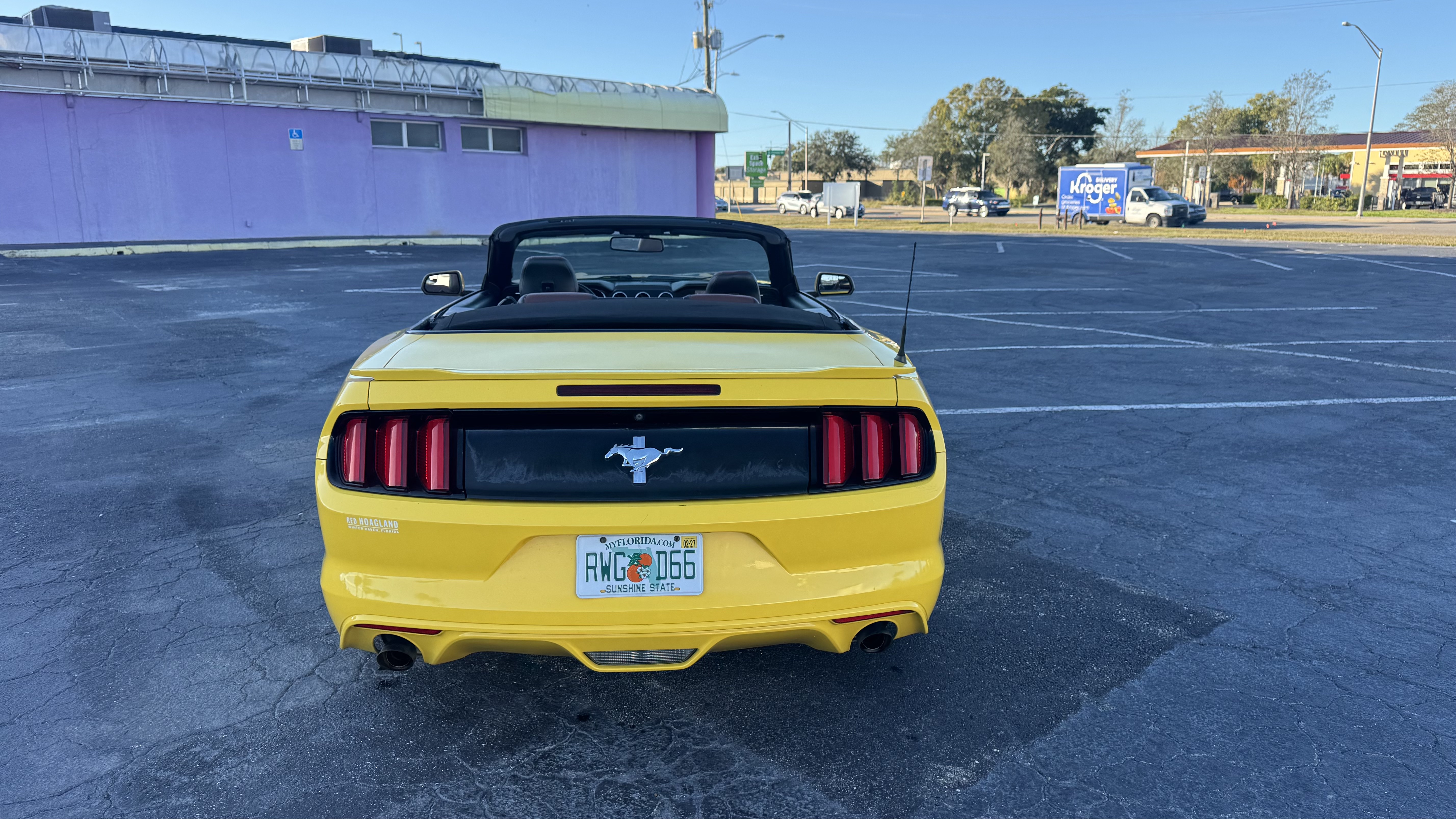 Used 2015 Ford Mustang Convertible RWD image 8