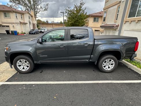 Used 2016 Chevrolet Colorado LT w/ LT Convenience Package image 2