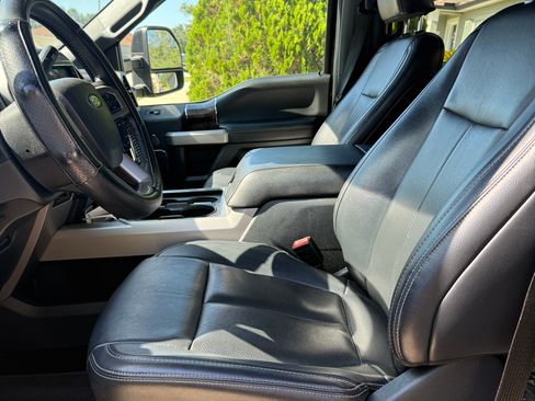 Used 2022 Ford F250 Lariat w/ Tremor Off-Road Package AWD/4WD image 10