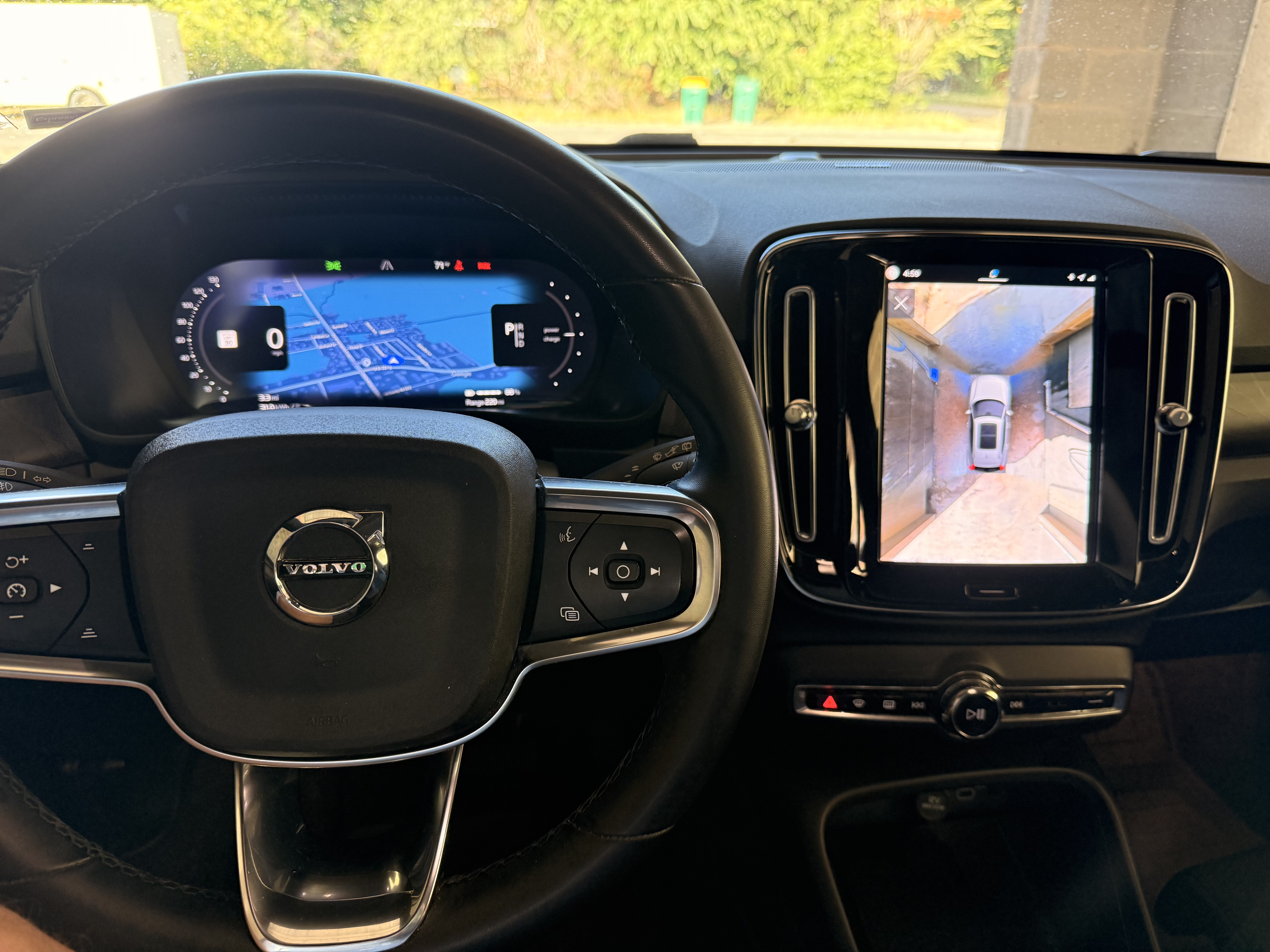 Used 2023 Volvo XC40 Recharge Ultimate w/ Protection Package Premier AWD/4WD image 11