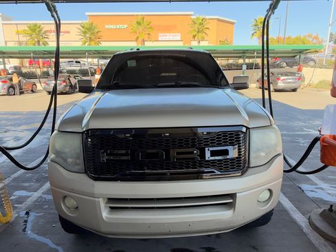 Used 2007 Ford Expedition Limited image 11
