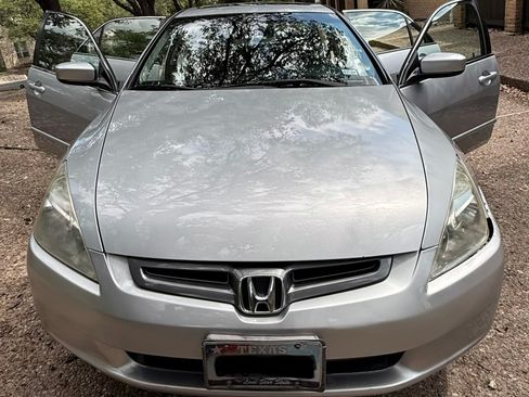 Used 2004 Honda Accord EX image 4