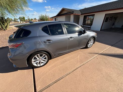Used 2015 Lexus CT 200h image 12