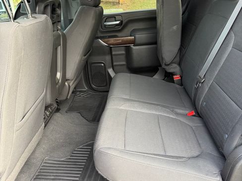 Used 2022 GMC Sierra 3500 SLE w/ SLE Convenience Package image 5